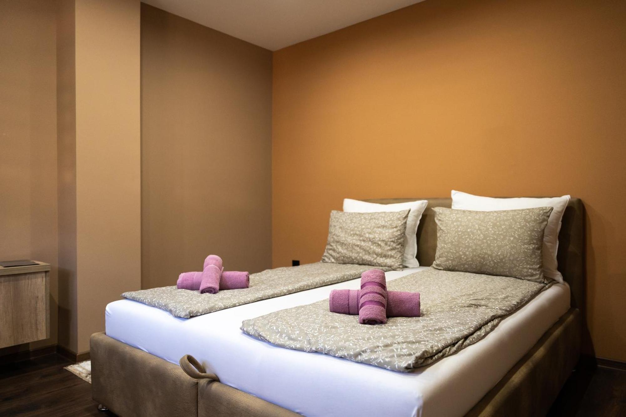 Ema, Asja, Eda Apartments เซนิซา ภายนอก รูปภาพ