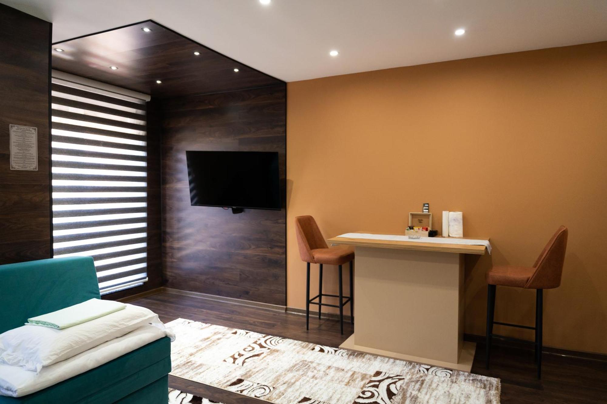 Ema, Asja, Eda Apartments เซนิซา ภายนอก รูปภาพ